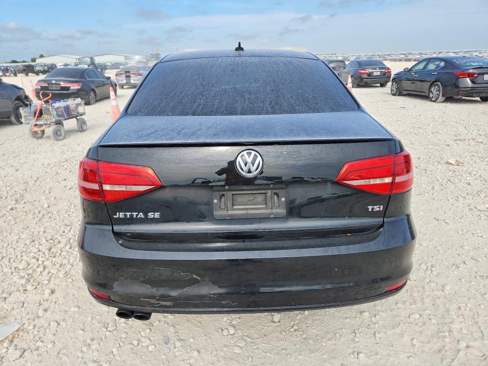 59002166 :رقم المزاد ، 3VWD07AJ1FM297171 vin ، 2015 Volkswagen Jetta مزاد بيع