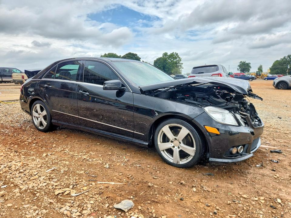 62488246 :رقم المزاد ، WDDHF8HB7AA256675 vin ، 2010 Mercedes-benz E مزاد بيع