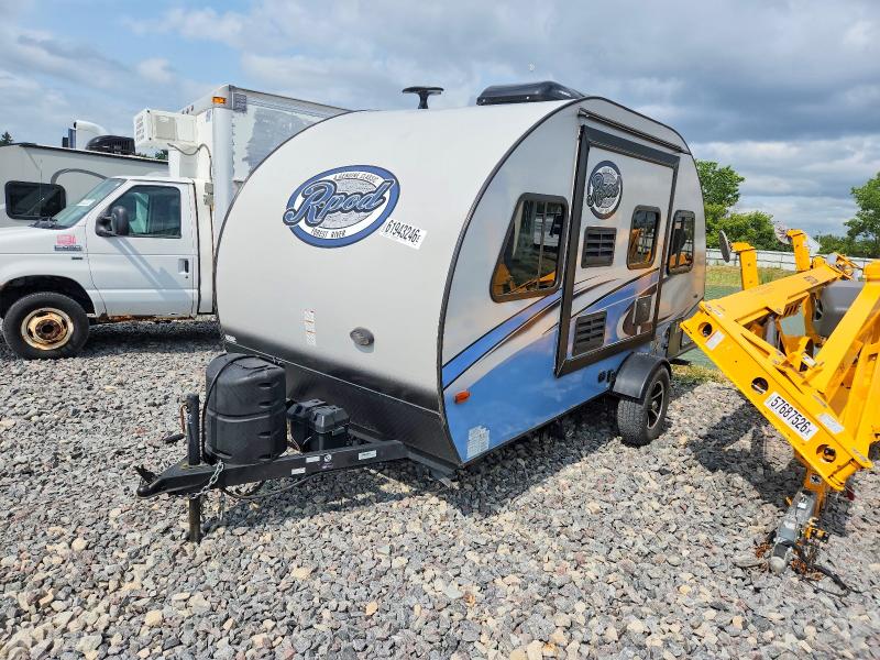 61943246 :رقم المزاد ، 4X4TRP716JL019009 vin ، 2018 Foresriver R-pod مزاد بيع