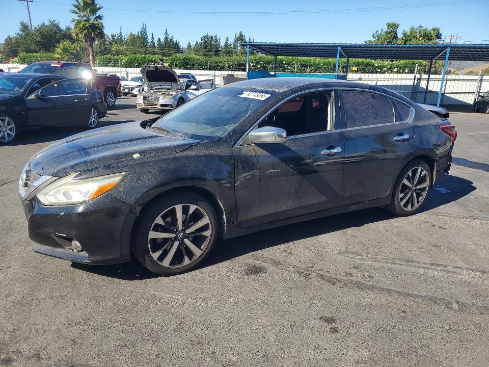 2018 Nissan Altima მანქანა იყიდება აუქციონზე, vin: 1N4AL3AP7JC289067, აუქციონის ნომერი: 62740666