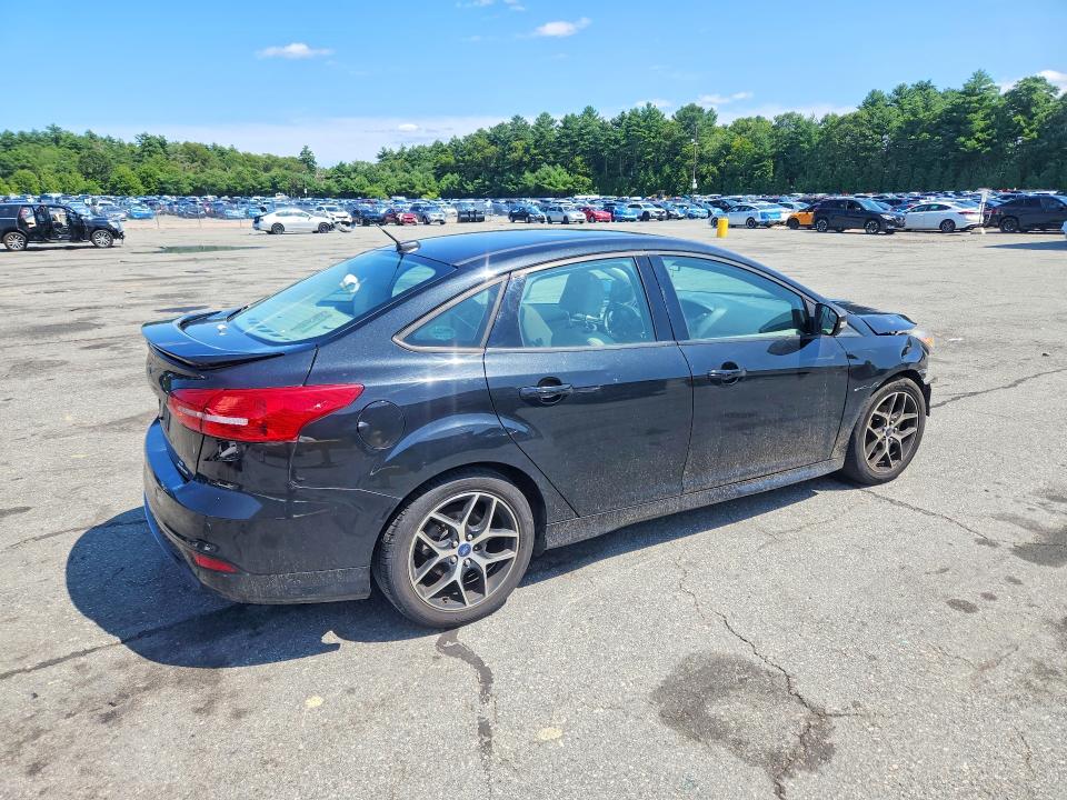 62246056 :رقم المزاد ، 1FADP3F24FL297861 vin ، 2015 Ford Focus مزاد بيع