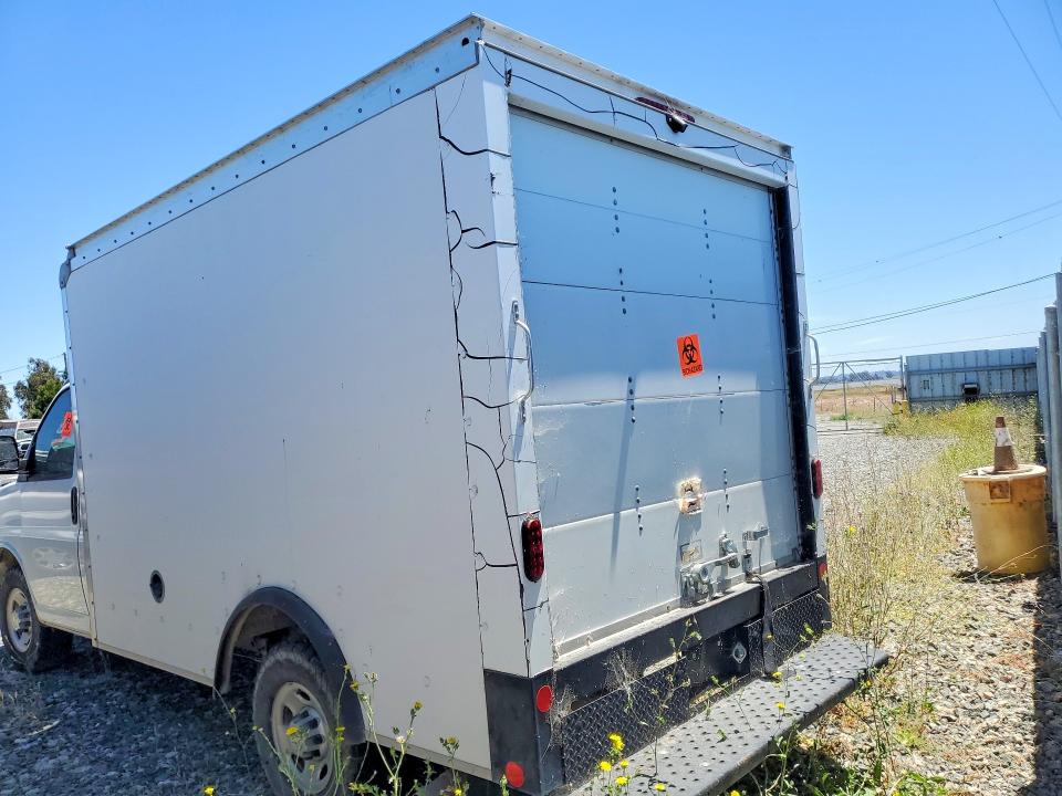 62777006 :رقم المزاد ، 1GB0GRFP4K1298347 vin ، 2019 Chevrolet Express G3500 مزاد بيع