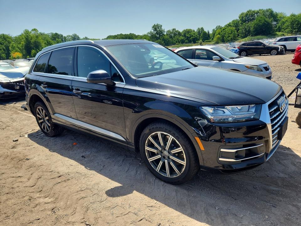 2017 Audi Q7 მანქანა იყიდება აუქციონზე, vin: WA1VAAF78HD052584, აუქციონის ნომერი: 59282396