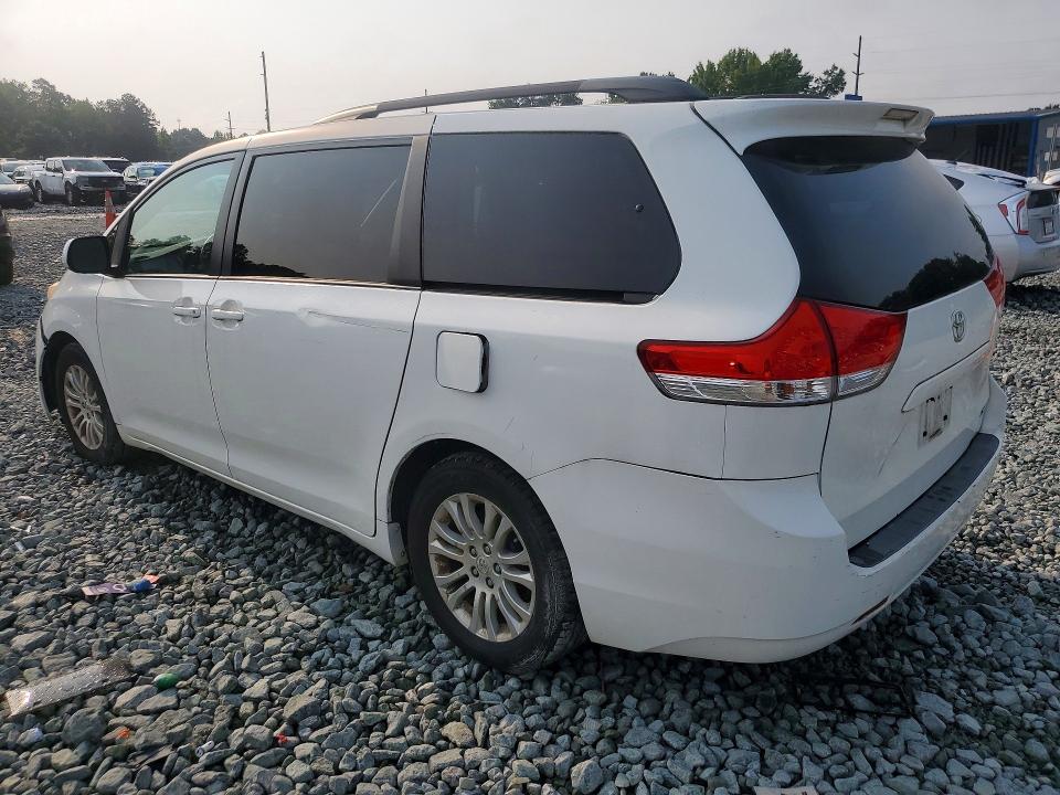 Продаж на аукціоні авто 2011 Toyota Sienna, vin: 5TDYK3DC9BS041357, номер лоту: 62099026