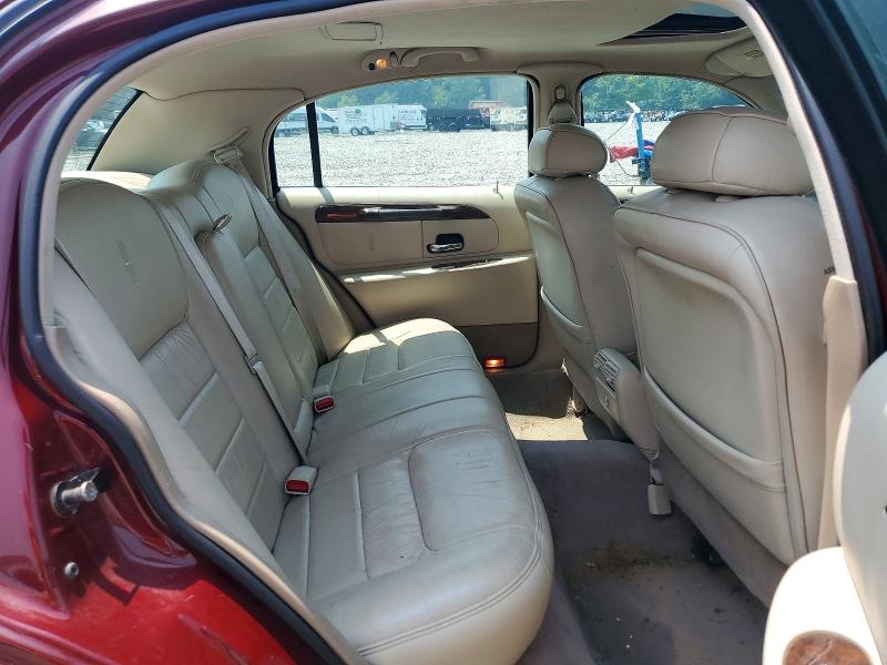 Продаж на аукціоні авто 1999 Lincoln Town Car, vin: 1LNHM82W8XY675402, номер лоту: 61745696