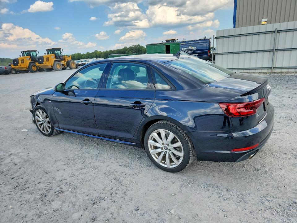60638066 :رقم المزاد ، WAUKMAF45JA085648 vin ، 2018 Audi A4 مزاد بيع