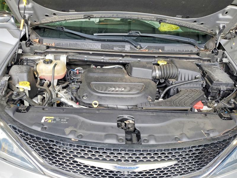 59769576 :رقم المزاد ، 2C4RC1GG8JR226267 vin ، 2018 Chrysler Pacifica مزاد بيع