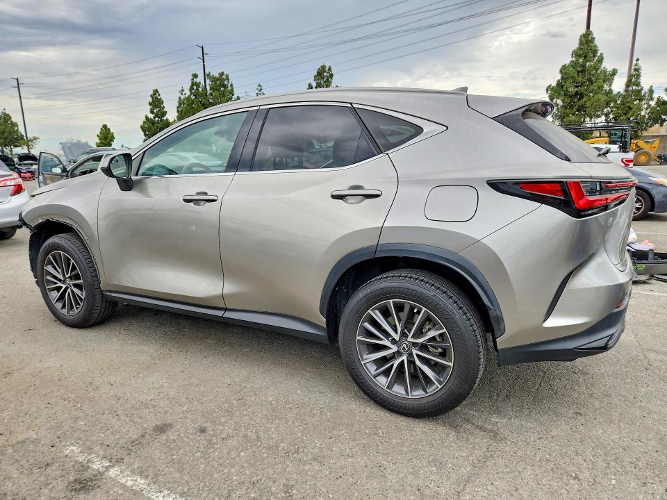 61795286 :رقم المزاد ، JTJAGCEZ7N5001615 vin ، 2022 Lexus Nx مزاد بيع