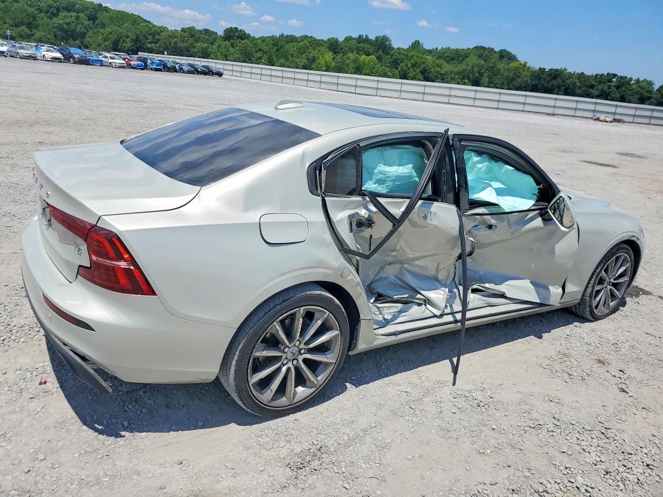 Продажа на аукционе авто 2021 Volvo S60, vin: 7JR102FKXMG093505, номер лота: 60928906