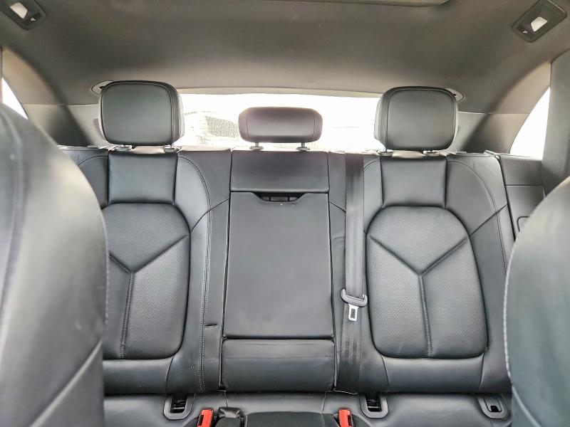61498466 :رقم المزاد ، WP1AB2A59FLB50828 vin ، 2015 Porsche Macan مزاد بيع