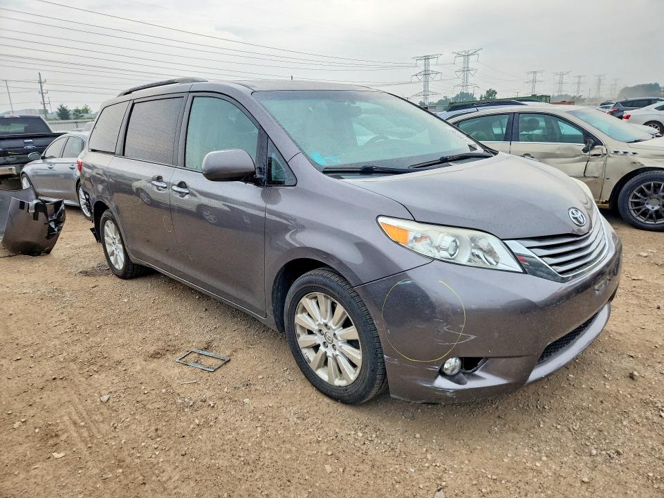 2015 Toyota Sienna მანქანა იყიდება აუქციონზე, vin: 5TDDK3DC5FS118133, აუქციონის ნომერი: 61328536