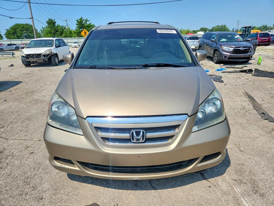 60948046 :رقم المزاد ، 5FNRL38775B108769 vin ، 2005 Honda Odyssey مزاد بيع