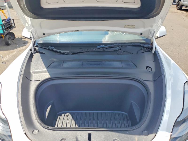 61284026 :رقم المزاد ، 7SAYGDEE3PA053510 vin ، 2023 Tesla Model Y مزاد بيع