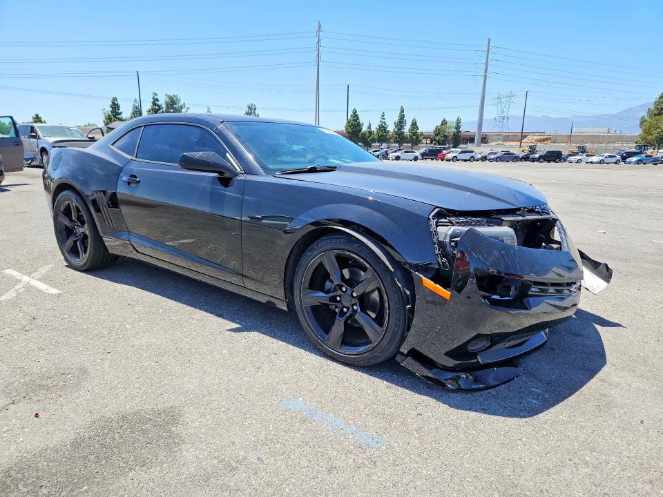 61923856 :رقم المزاد ، 2G1FB1E33F9209866 vin ، 2015 Chevrolet Camaro مزاد بيع