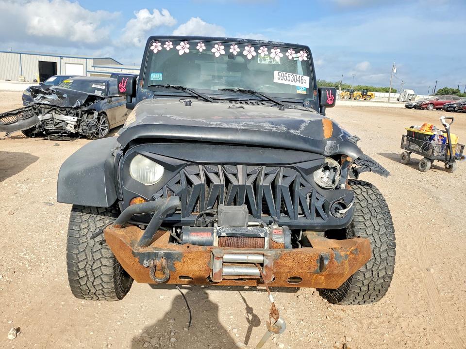 59553046 :رقم المزاد ، 1J4BA3H12AL159861 vin ، 2010 Jeep Wrangler Unlimited مزاد بيع