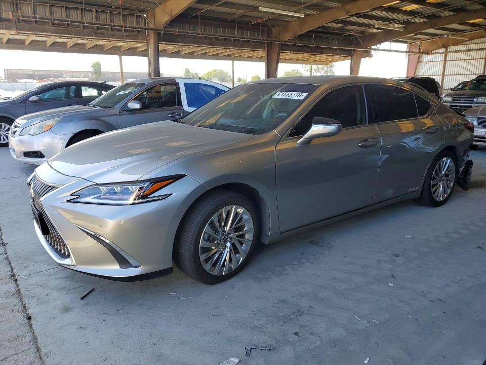 61553776 :رقم المزاد ، 58AE21B17LU012174 vin ، 2020 Lexus Es مزاد بيع