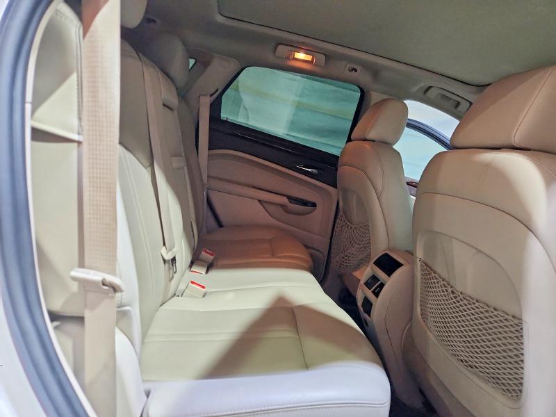 61003676 :رقم المزاد ، 3GYFNEE35FS529564 vin ، 2015 Cadillac Srx مزاد بيع