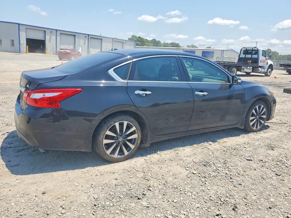61938336 :رقم المزاد ، 1N4AL3AP2HC126336 vin ، 2017 Nissan Altima مزاد بيع
