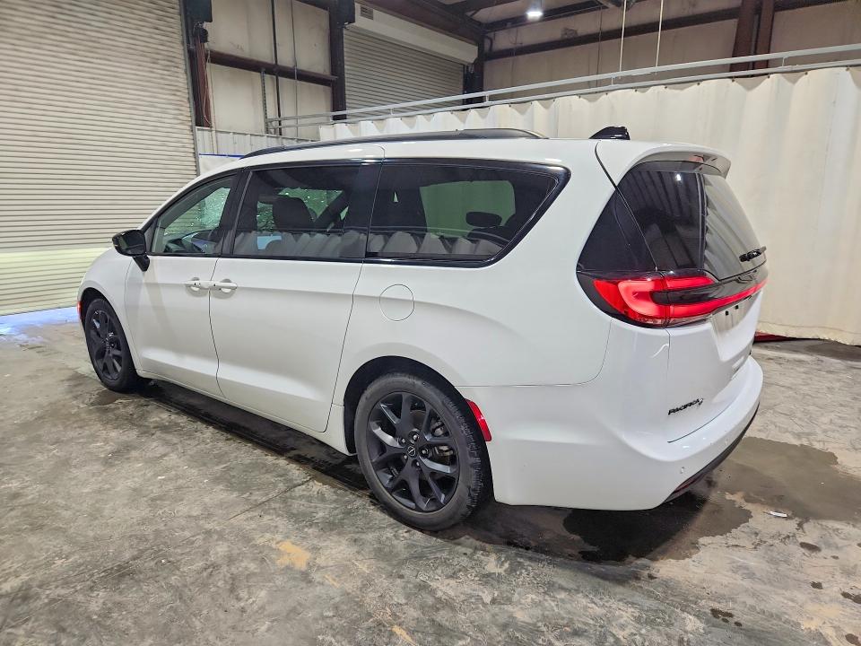 Продажа на аукционе авто 2025 Chrysler Pacifica, vin: 2C4RC1GG3SR544556, номер лота: 60035926
