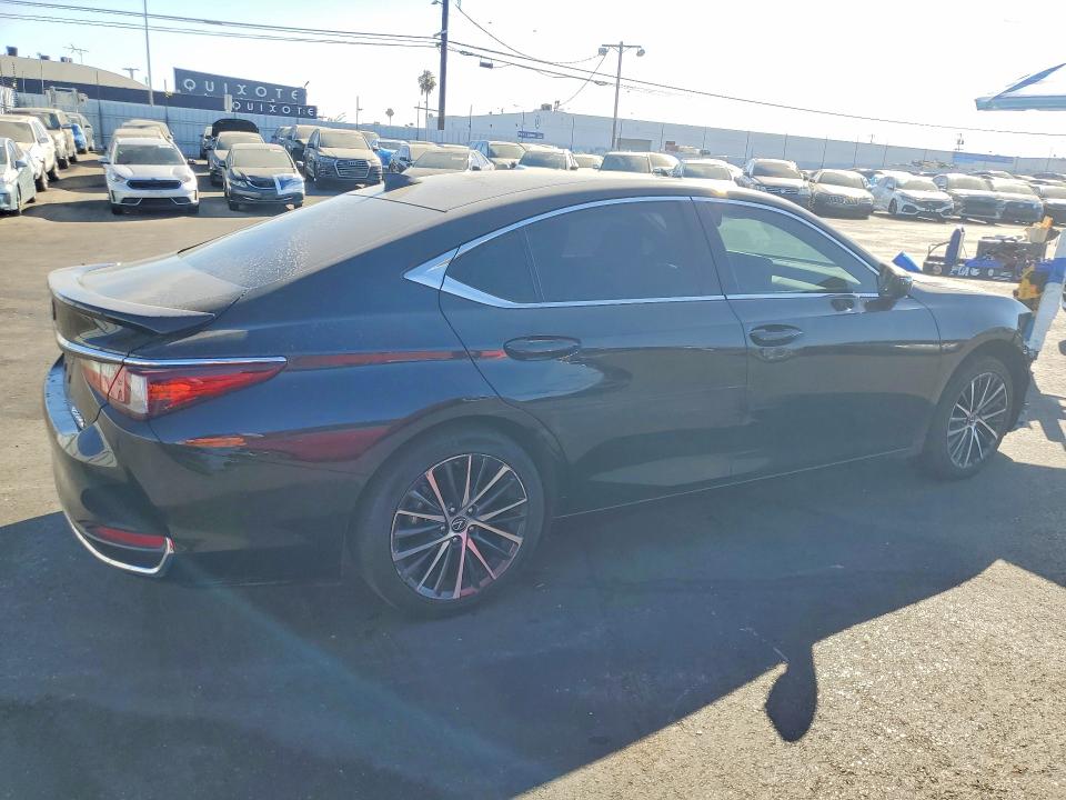 60662416 :رقم المزاد ، 58ADA1C19SU068578 vin ، 2025 Lexus Es 300h مزاد بيع