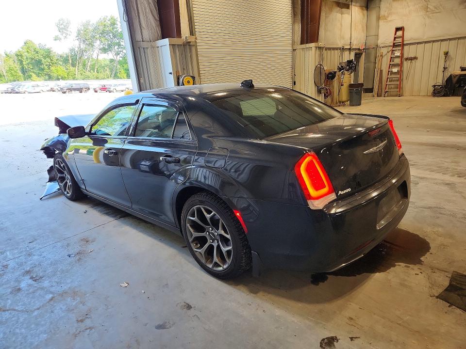 Продажа на аукционе авто 2015 Chrysler 300, vin: 2C3CCABG6FH781054, номер лота: 61917806