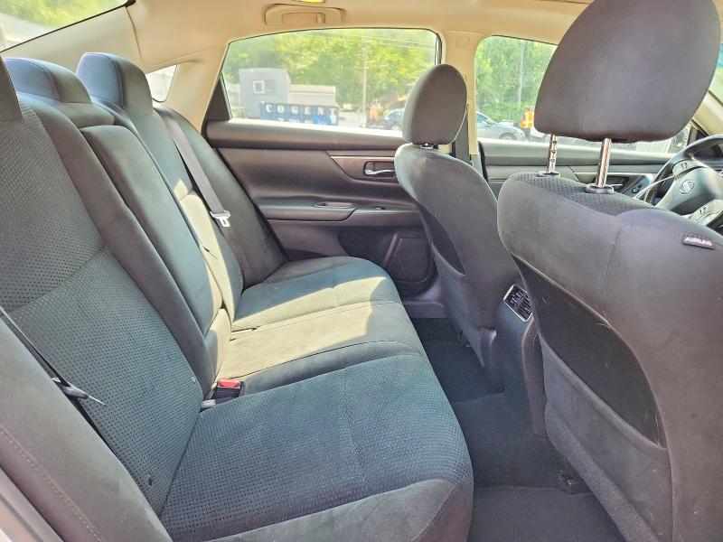 Продажа на аукционе авто 2015 Nissan Altima, vin: 1N4AL3AP9FC598398, номер лота: 62421316