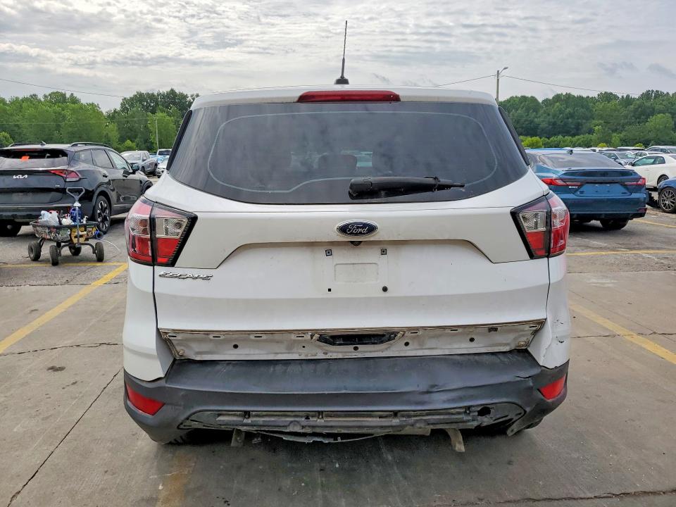 2018 Ford Escape მანქანა იყიდება აუქციონზე, vin: 1FMCU0F77JUB86180, აუქციონის ნომერი: 61866206
