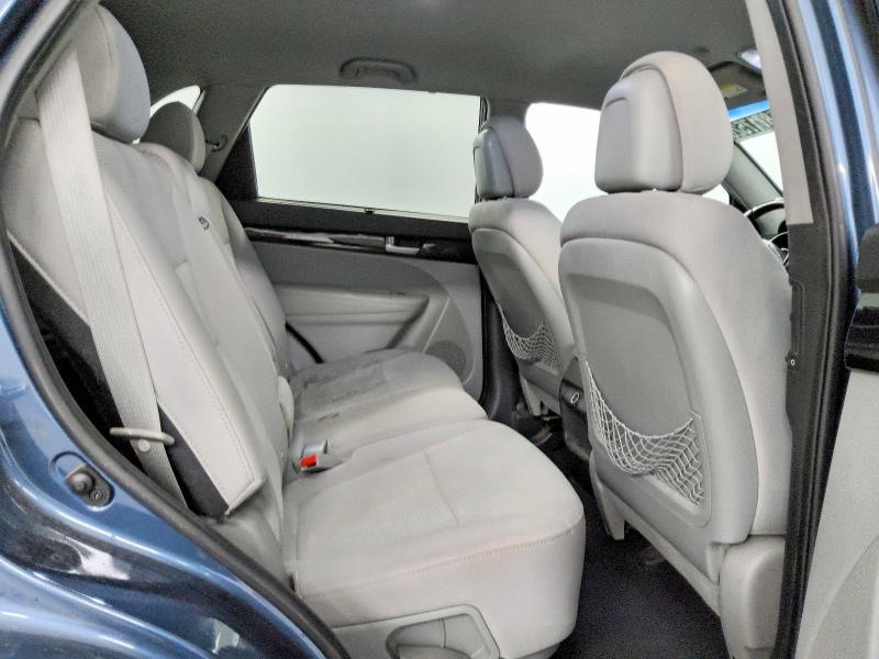 Продажа на аукционе авто 2015 Kia Sorento, vin: 5XYKT4A62FG570577, номер лота: 58717526