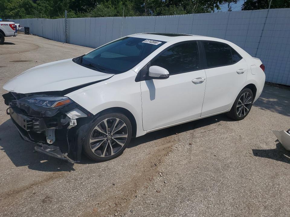 2017 Toyota Corolla მანქანა იყიდება აუქციონზე, vin: 5YFBURHE1HP690747, აუქციონის ნომერი: 61743566