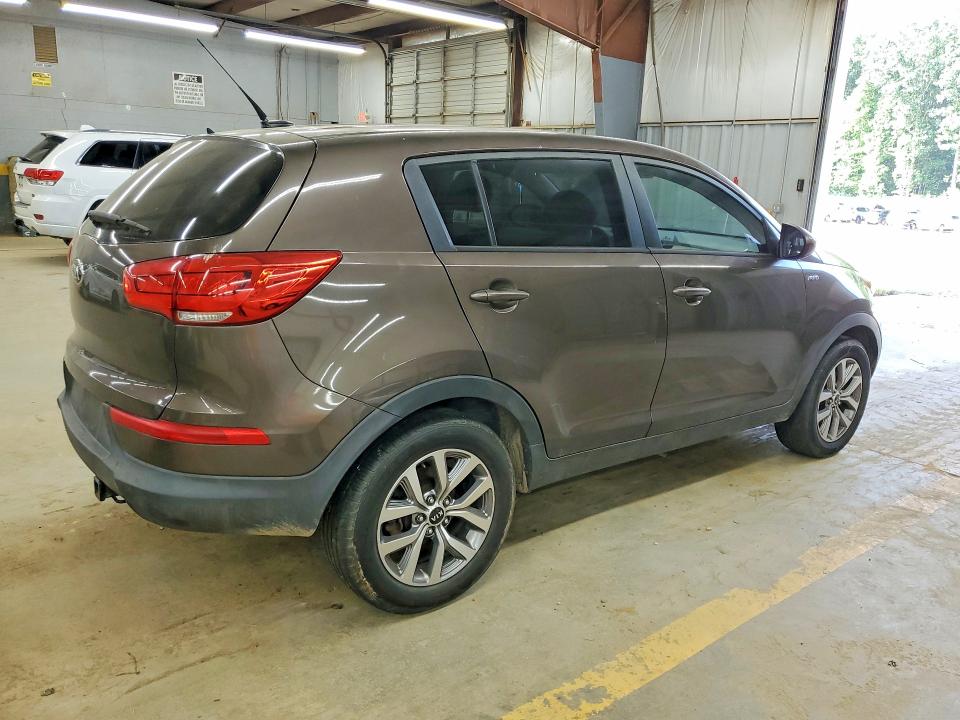 2015 Kia Sportage მანქანა იყიდება აუქციონზე, vin: KNDPBCAC3F7720850, აუქციონის ნომერი: 61489136