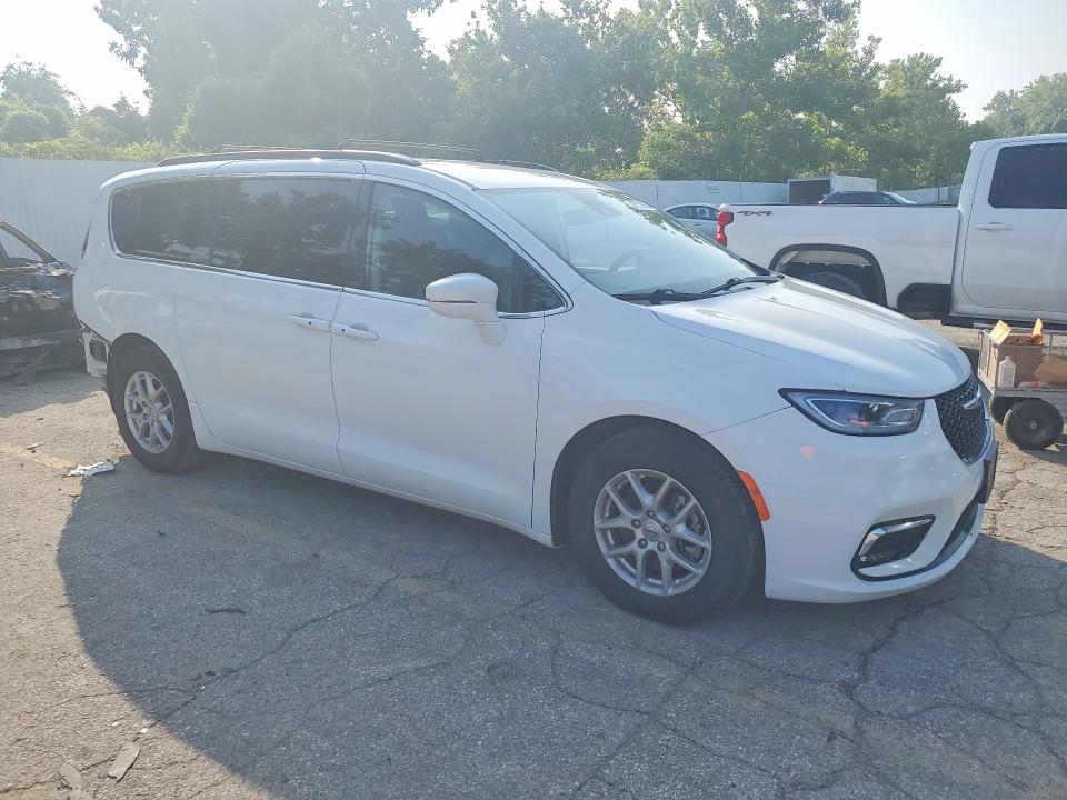 61350816 :رقم المزاد ، 2C4RC1BG6NR146897 vin ، 2022 Chrysler Pacifica مزاد بيع