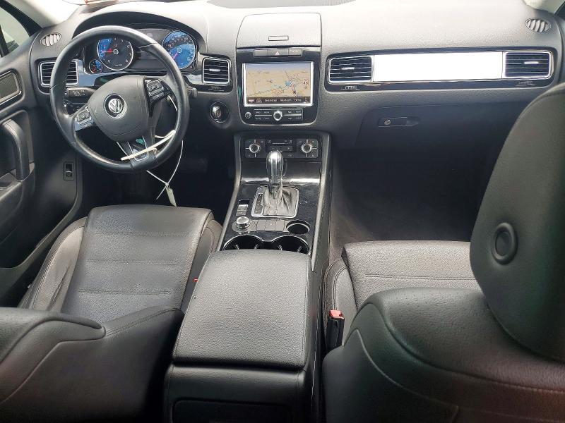61584576 :رقم المزاد ، WVGFF9BP5BD002471 vin ، 2011 Volkswagen Touareg مزاد بيع