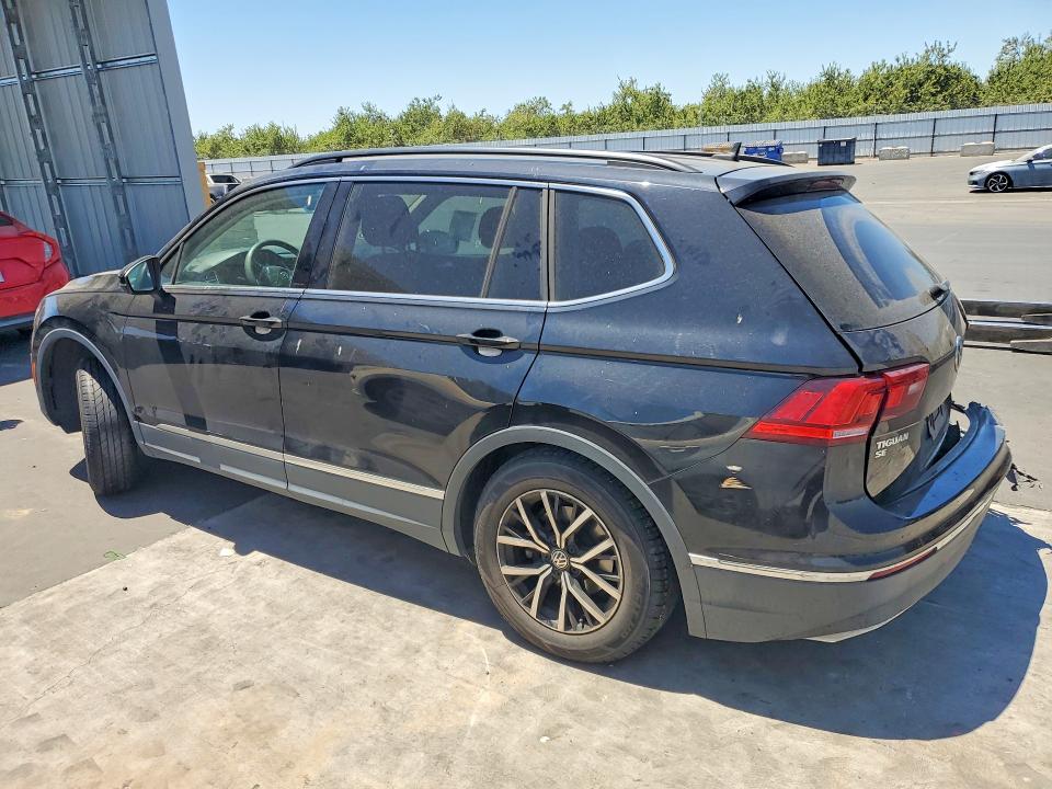 62954386 :رقم المزاد ، 3VV2B7AX6MM064409 vin ، 2021 Volkswagen Tiguan مزاد بيع
