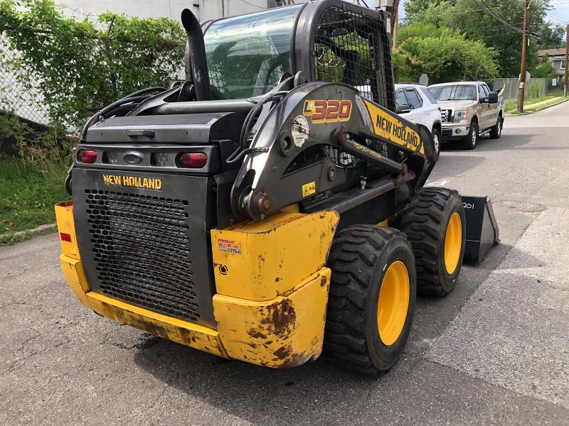 Продаж на аукціоні авто 2023 New Holland L230, vin: JAF0L320TPM452065, номер лоту: 59727526
