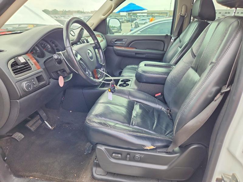 62600516 :رقم المزاد ، 3GNFC16097G158736 vin ، 2007 Chevrolet Suburban مزاد بيع