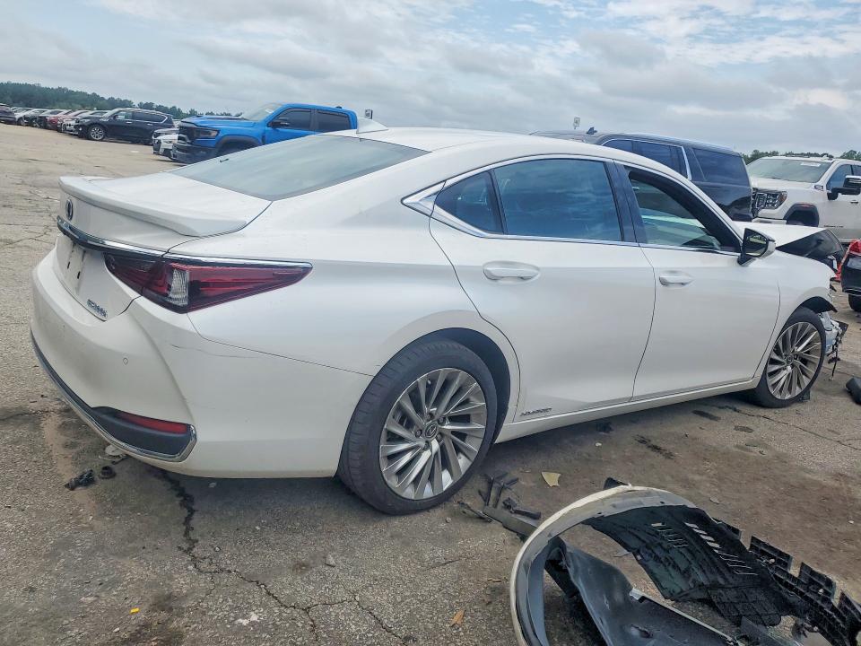 Продажа на аукционе авто 2021 Lexus Es, vin: 58AFA1C19MU005105, номер лота: 59577266