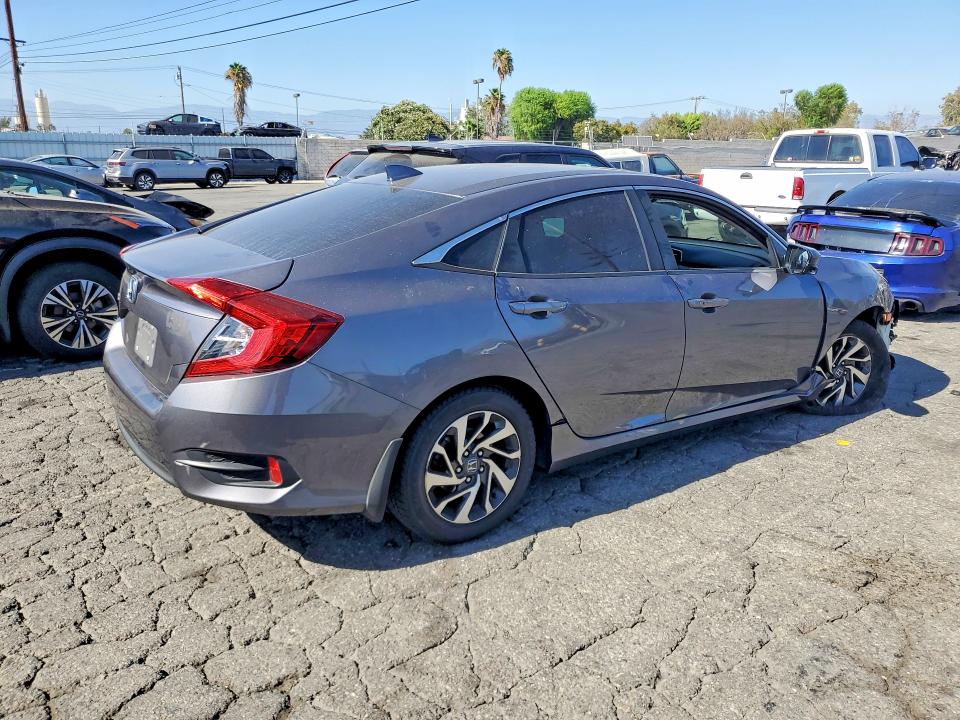 Aukcja sprzedaży 2017 Honda Civic, vin: 2HGFC2F75HH538638, numer aukcji: 63254986