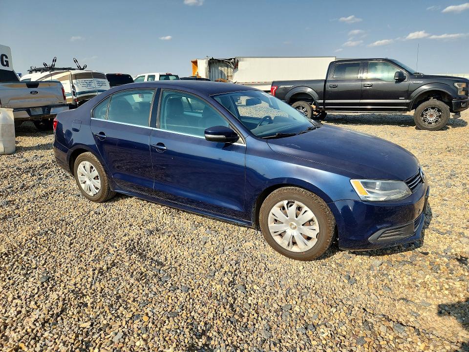 60267646 :رقم المزاد ، 3VWDP7AJ6DM218019 vin ، 2013 Volkswagen Jetta مزاد بيع