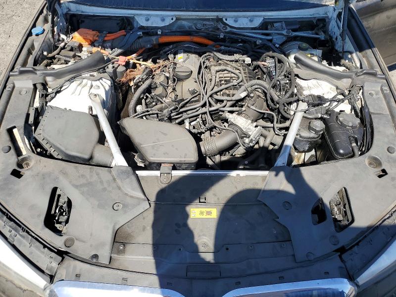 60130946 :رقم المزاد ، WBAJA9C07LB399822 vin ، 2020 Bmw 530e مزاد بيع