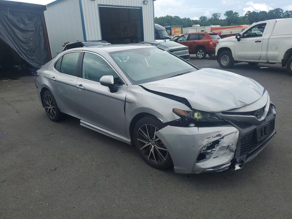 59357696 :رقم المزاد ، 4T1G11AK0RU242015 vin ، 2024 Toyota Camry مزاد بيع