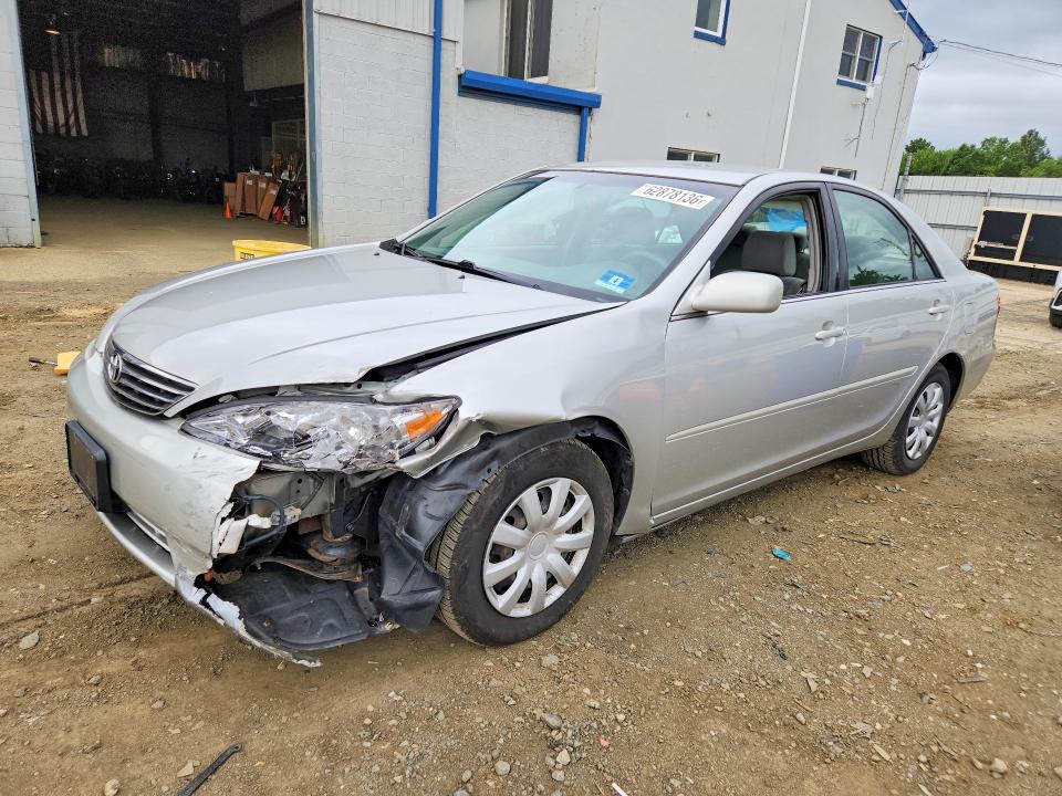 Auction sale of the 2005 Toyota Camry, vin: 4T1BE32K05U004233, lot number: 62878136