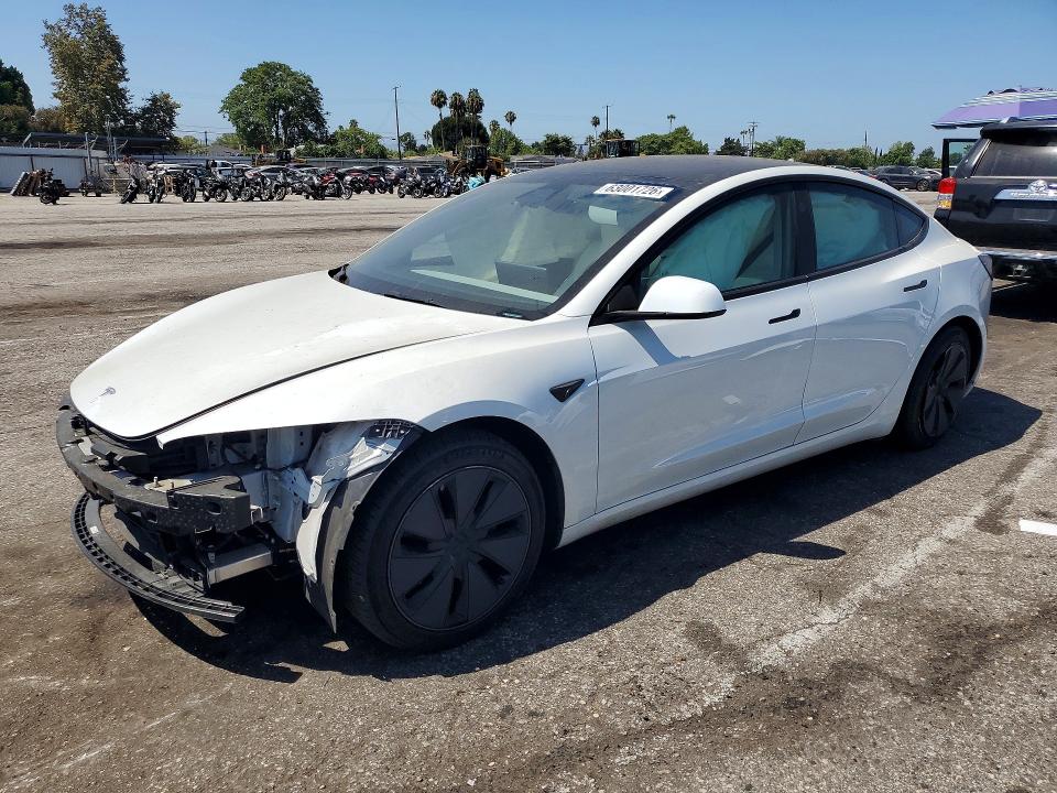 63001726 :رقم المزاد ، 5YJ3E1EA2SF918214 vin ، 2025 Tesla Model 3 مزاد بيع