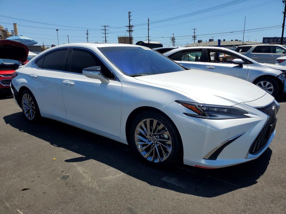 61640436 :رقم المزاد ، 58AEA1C11SU073410 vin ، 2025 Lexus Es 300h مزاد بيع
