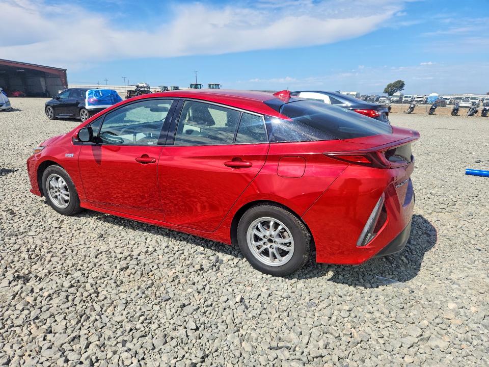 60700566 :رقم المزاد ، JTDKARFP1J3072470 vin ، 2018 Toyota Prius Prime مزاد بيع