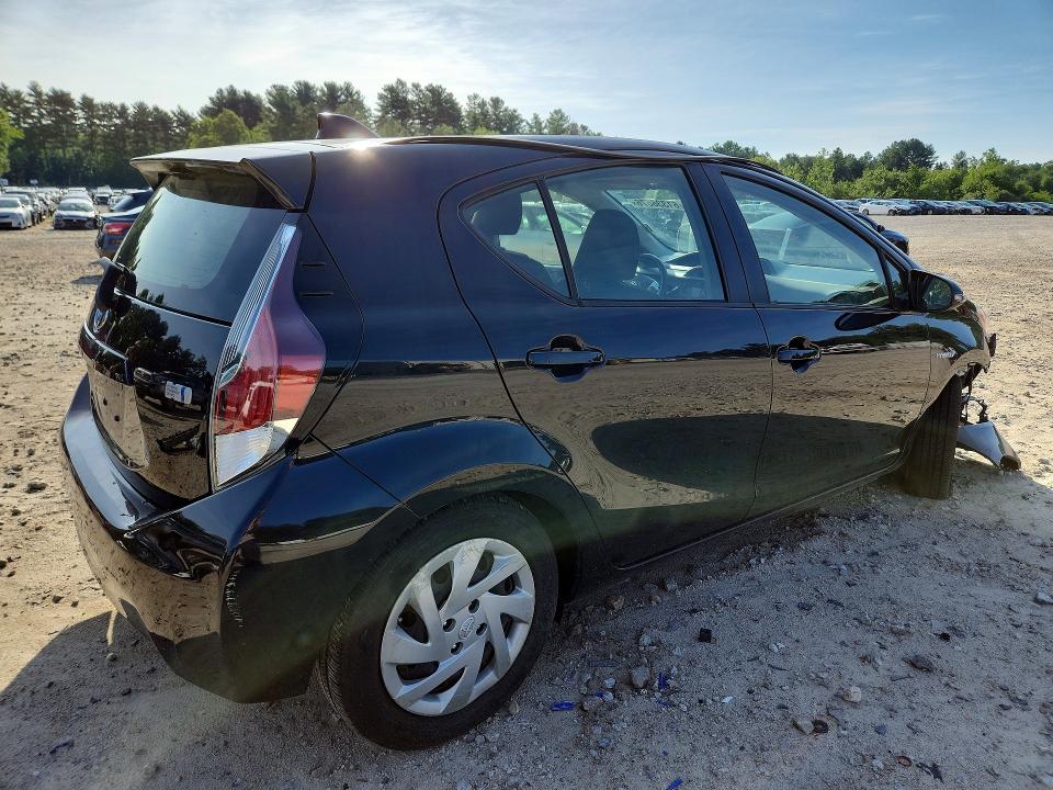 2015 Toyota Prius C მანქანა იყიდება აუქციონზე, vin: JTDKDTB35F1580614, აუქციონის ნომერი: 61338676