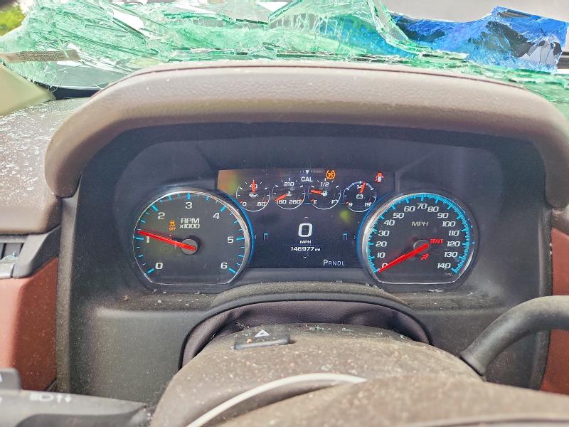 2017 Chevrolet Suburban მანქანა იყიდება აუქციონზე, vin: 1GNSKJKC1HR276704, აუქციონის ნომერი: 60865976
