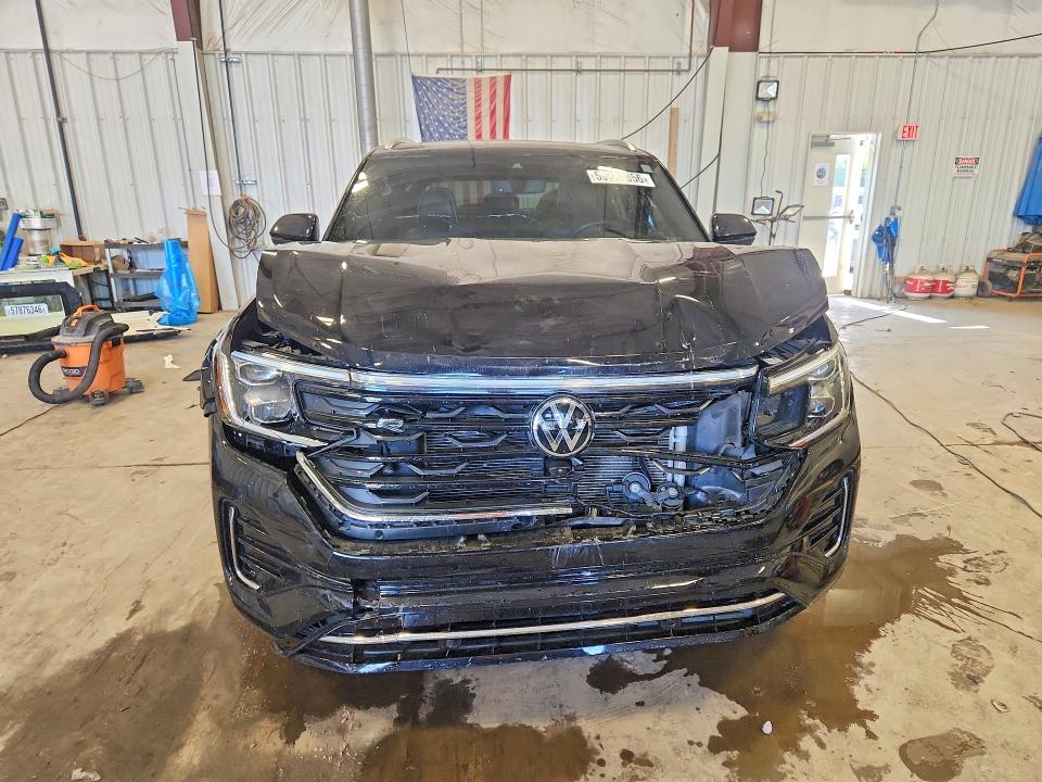 2024 Volkswagen Atlas Cross Sport მანქანა იყიდება აუქციონზე, vin: 1V2FE2CA9RC207914, აუქციონის ნომერი: 59789856