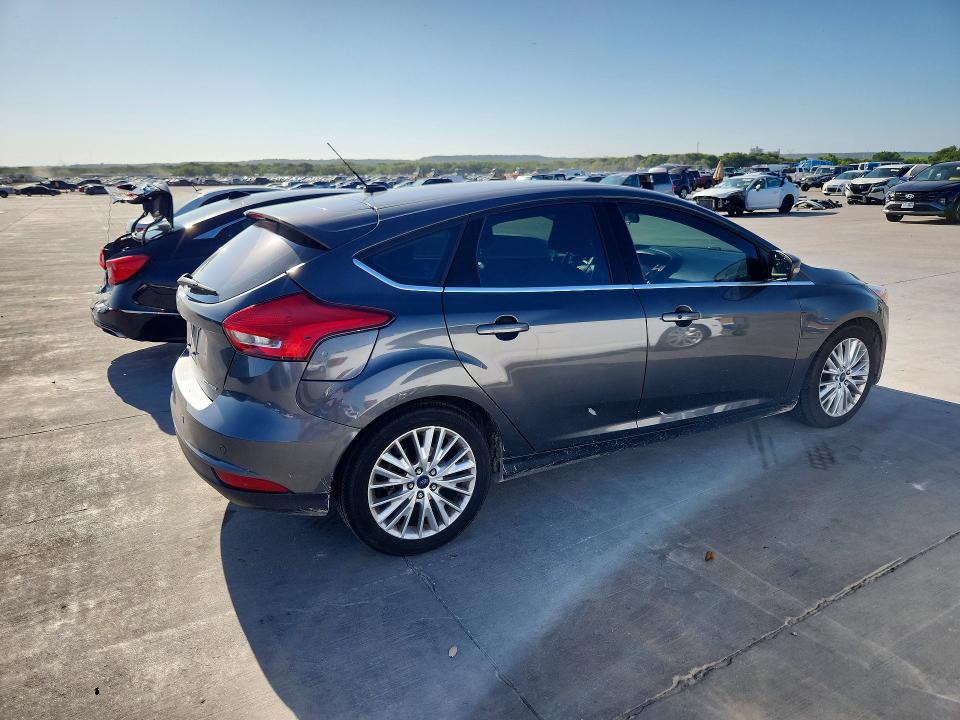 2017 Ford Focus მანქანა იყიდება აუქციონზე, vin: 1FADP3N22HL320588, აუქციონის ნომერი: 62570166