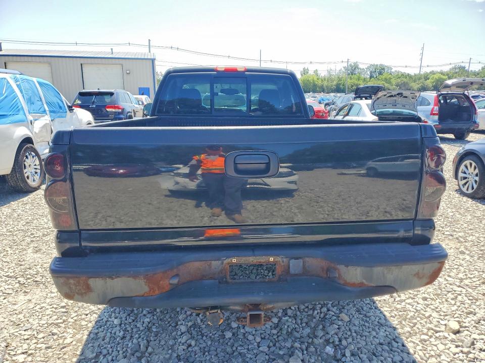 Продаж на аукціоні авто 2005 Chevrolet Silverado, vin: 1GCEK14V55E190237, номер лоту: 62244466