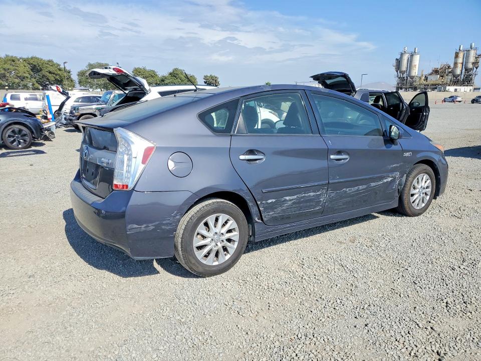 60692766 :رقم المزاد ، JTDKN3DP0C3005186 vin ، 2012 Toyota Prius Plug-in Hybrid مزاد بيع
